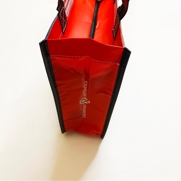 RARE💎✨ Lululemon Super Hero Super Power Reusable Tote Bag w/Zipper, size Small - Picture 5 of 6